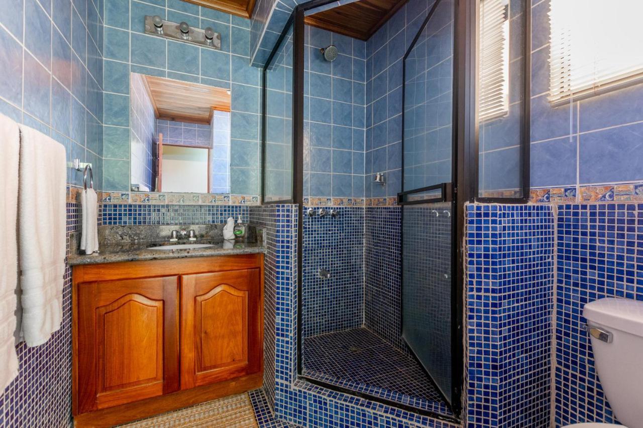 Warm Interiors And Orange Hues On Ground Floor In Front Of Beach Playa Flamingo Cameră foto