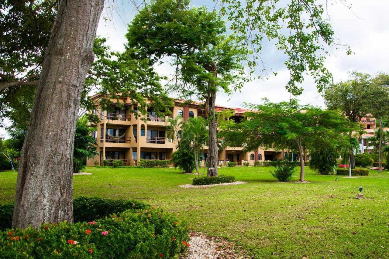 Warm Interiors And Orange Hues On Ground Floor In Front Of Beach Playa Flamingo Cameră foto